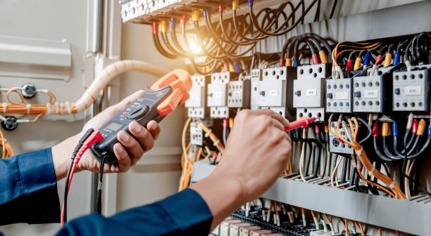 Best Electrical Contractors for Businesses  in Earlvle, IL